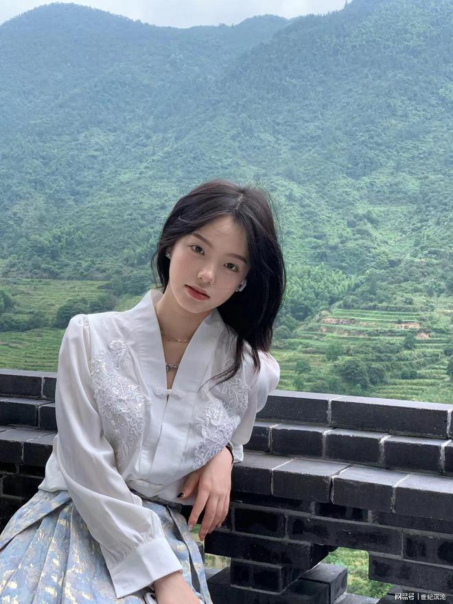 择:私人定制团等你来江西五天四晚定制新葡京网上赌场少走弯路!江西旅游新选(图2) 择:私人定制团等你来江西五天四晚定制新葡京网上赌场少走弯路!江西旅游新选(图2)